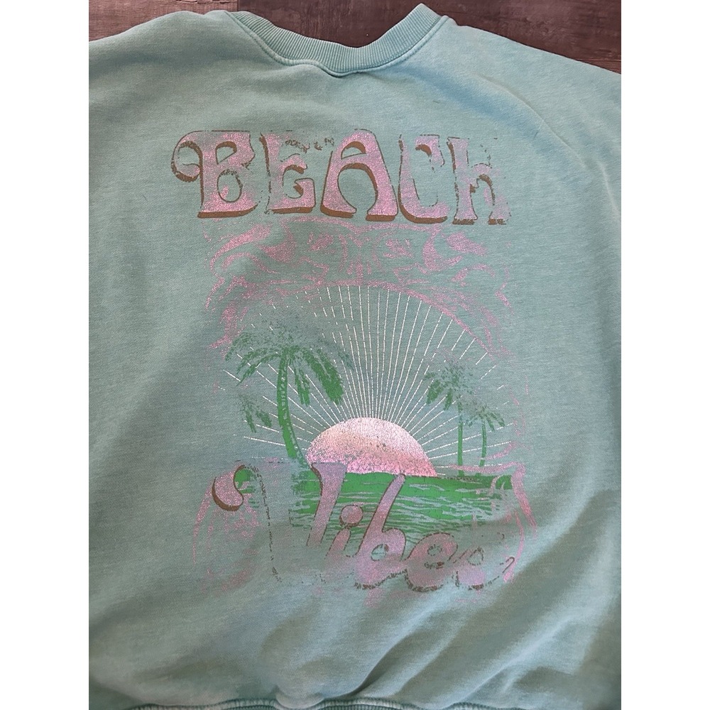 Wild Fable Women's Green Crew Neck Pullover Sweatshirt Beach Vibes Graphic S - Picture 2 of 4